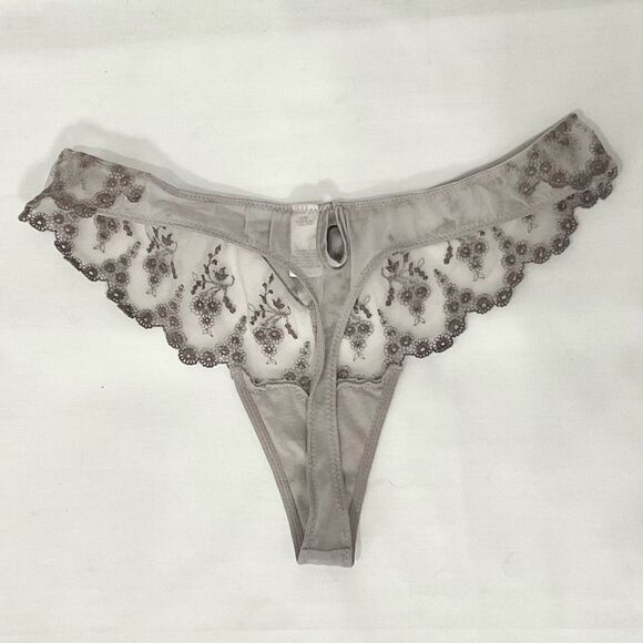 Victoria’s Secret unlined Demi bra & panty set Sz 36B & Small Balconette Thong - Picture 12 of 13